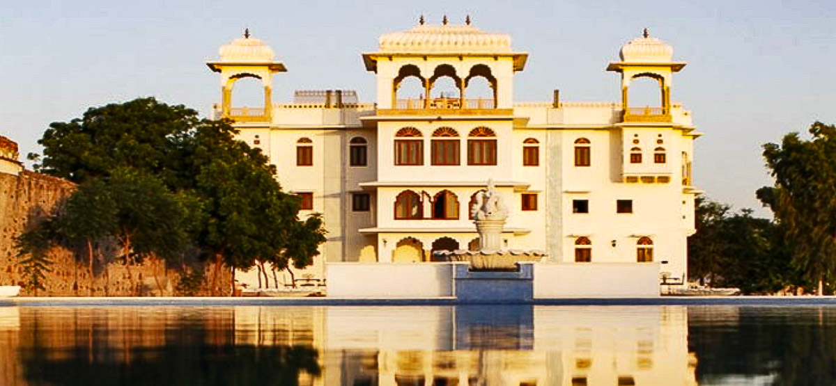Talabgaon Castle, located in the heart of Rajasthan, is a 200-year-old, beautifully restored fort. Reimagined as a heritage resort, the castle is surrounded by nature and offers an experience the real Indian countryside.