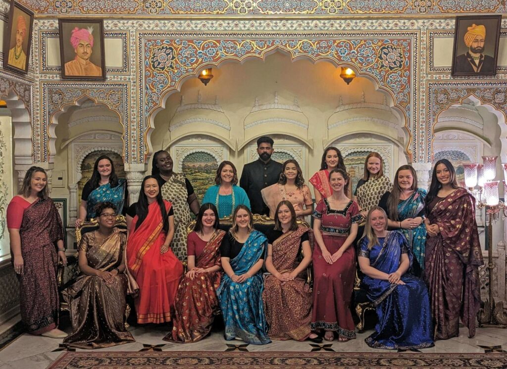 Students in saris during Study Abroad in India program